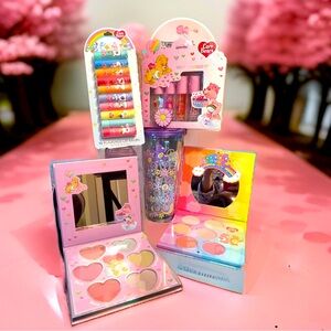 Care Bears Gift Set Bundle NWT 5 Piece Complexion Palettes Lip Oils & Balms Mug